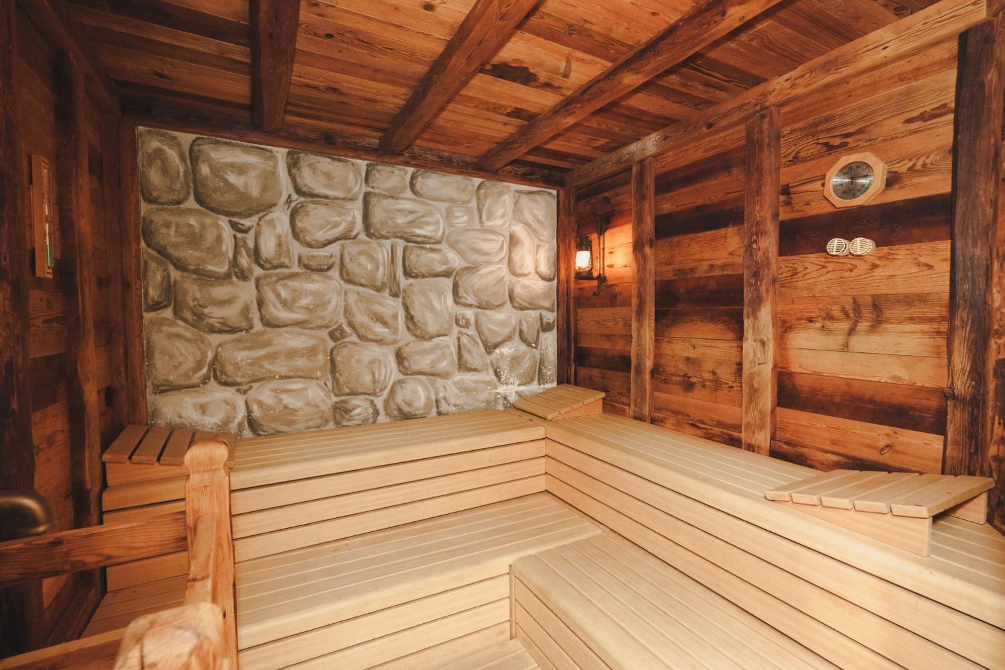 Saldur Small Active Hotel สลูแดร์โน ภายนอก รูปภาพ