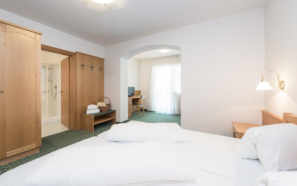 Saldur Small Active Hotel สลูแดร์โน ภายนอก รูปภาพ